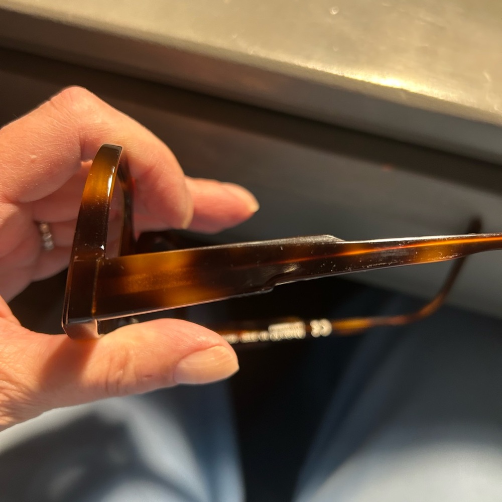 Tortoise Shell Square Glasses - Picture 5 of 6